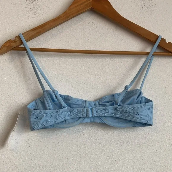 J Crew Womens Eyelet balconette underwire bikini top 32A Calm Blue Color - Picture 7 of 8